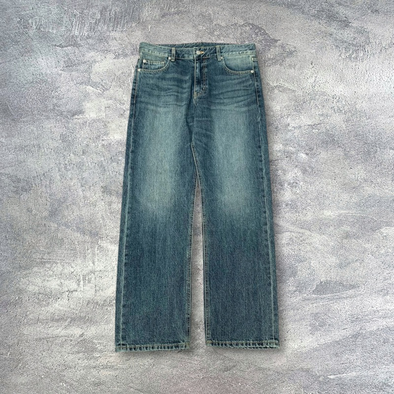 Uniform Bridge Blue Jeans