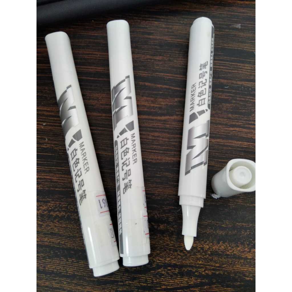 

Permanent Marker White M&G APMY2213 / SPIDOL MnG WHITE APMY2213 /SPIDOL PERMANEN WARNA PUTIH
