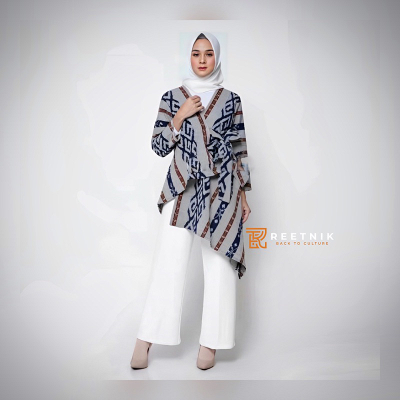 BLUS ETNIK TORAJA ASMAT DAYAK ATASAN WANITA TENUN