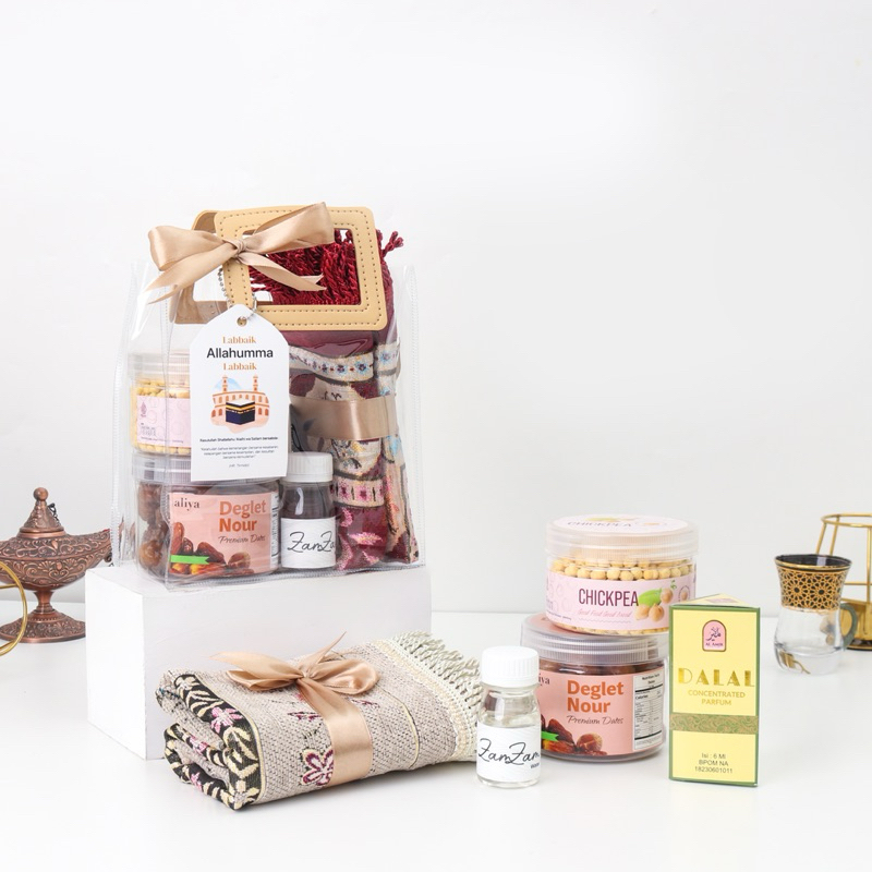 

Xmaster Paket Al Ula Tas Mika PVC Hampers Sajadah Oleh Oleh Haji Umroh