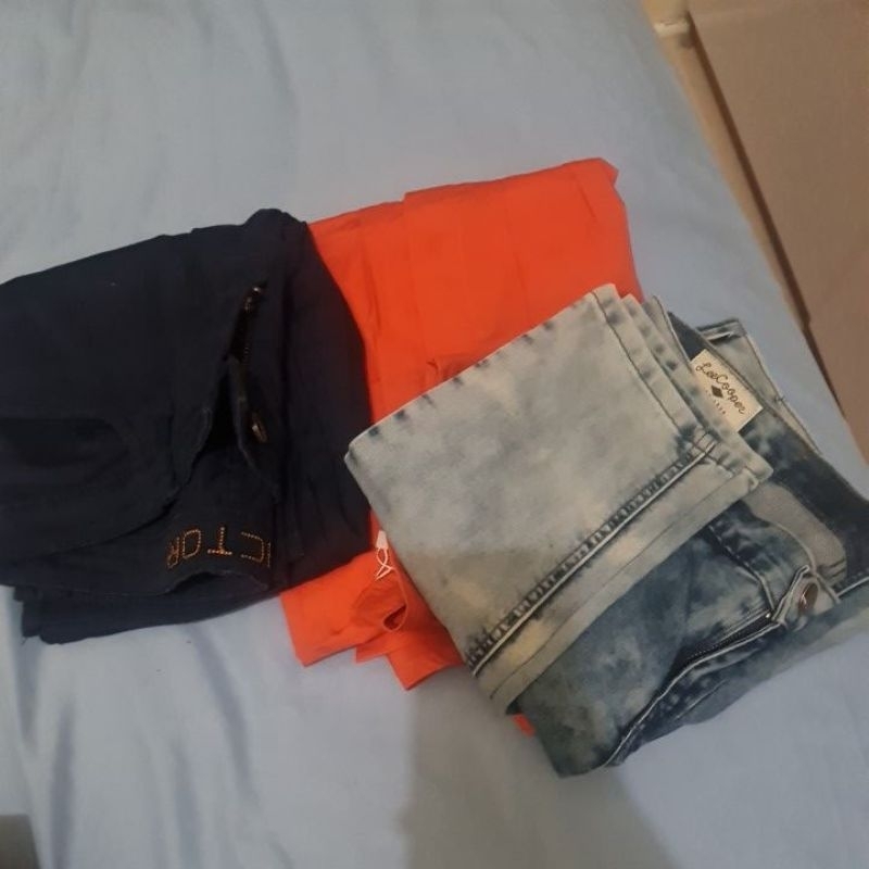 Celana Jeans n Kemeja Orange