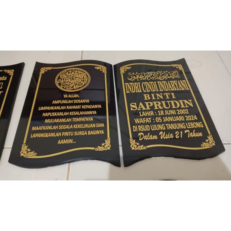 Nama Batu Nisan Bentuk Buku