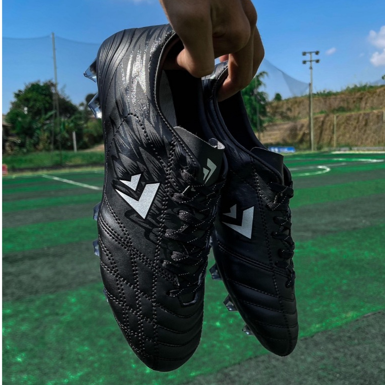 SEVSPO GARUDA BLACK SILVER SEPATU SEPAK BOLA ORIGINAL 100%