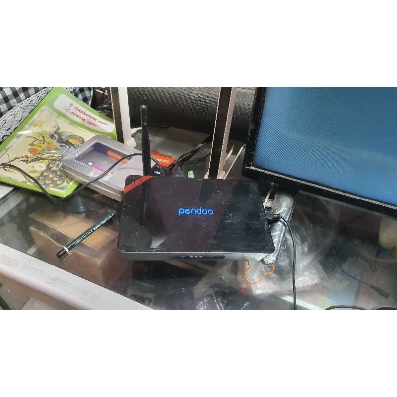 Pendoo stb smart tv X92  8CORE RAM 1 ROM 12 plus adaptor