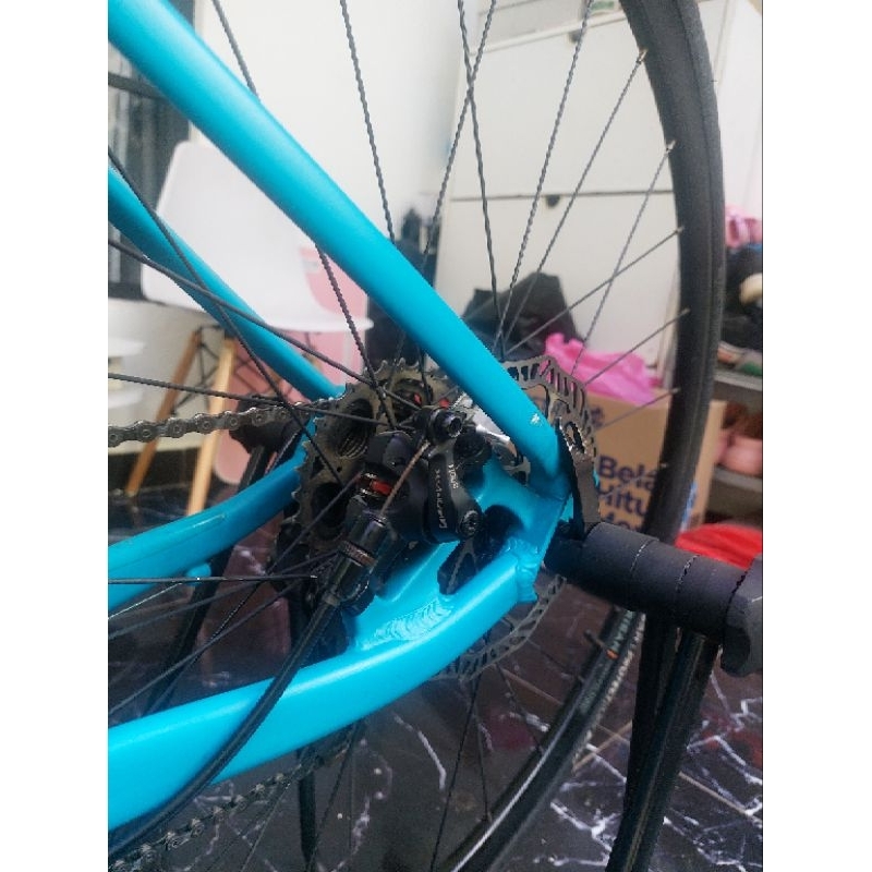 Sepeda Gravel / Roadbike Triban RC500