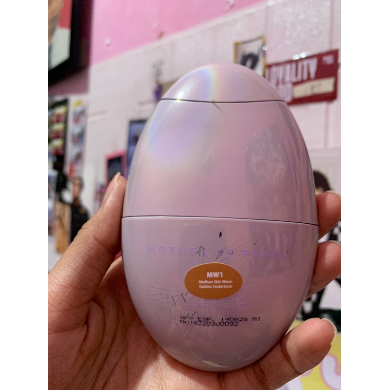 MOTHER OF PEARL (preloved foundation)