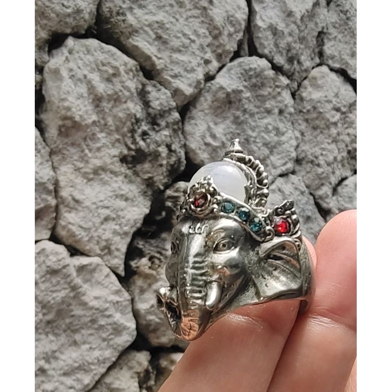 Batu Moonstone Ganesha