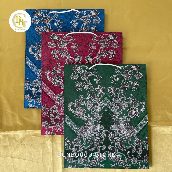 

6 PIECE PAPER BAG KERTAS BERMOTIF BATIK WARNA, GOODIE BAG MEDIUM SIZE (TANGGUNG)