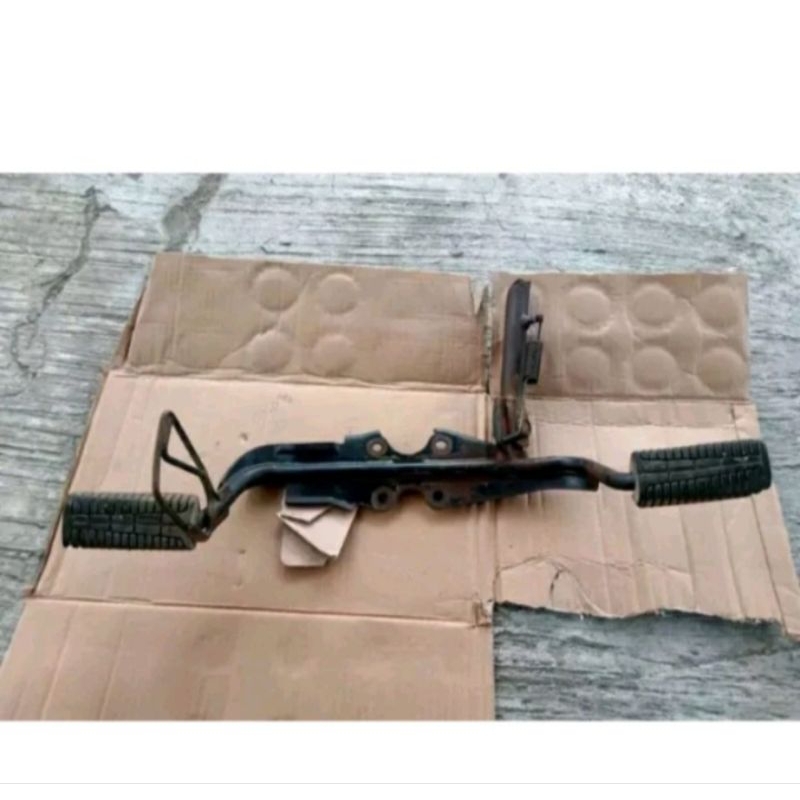 Footstep Step Depan Vega ZR 1set / Original Copotan