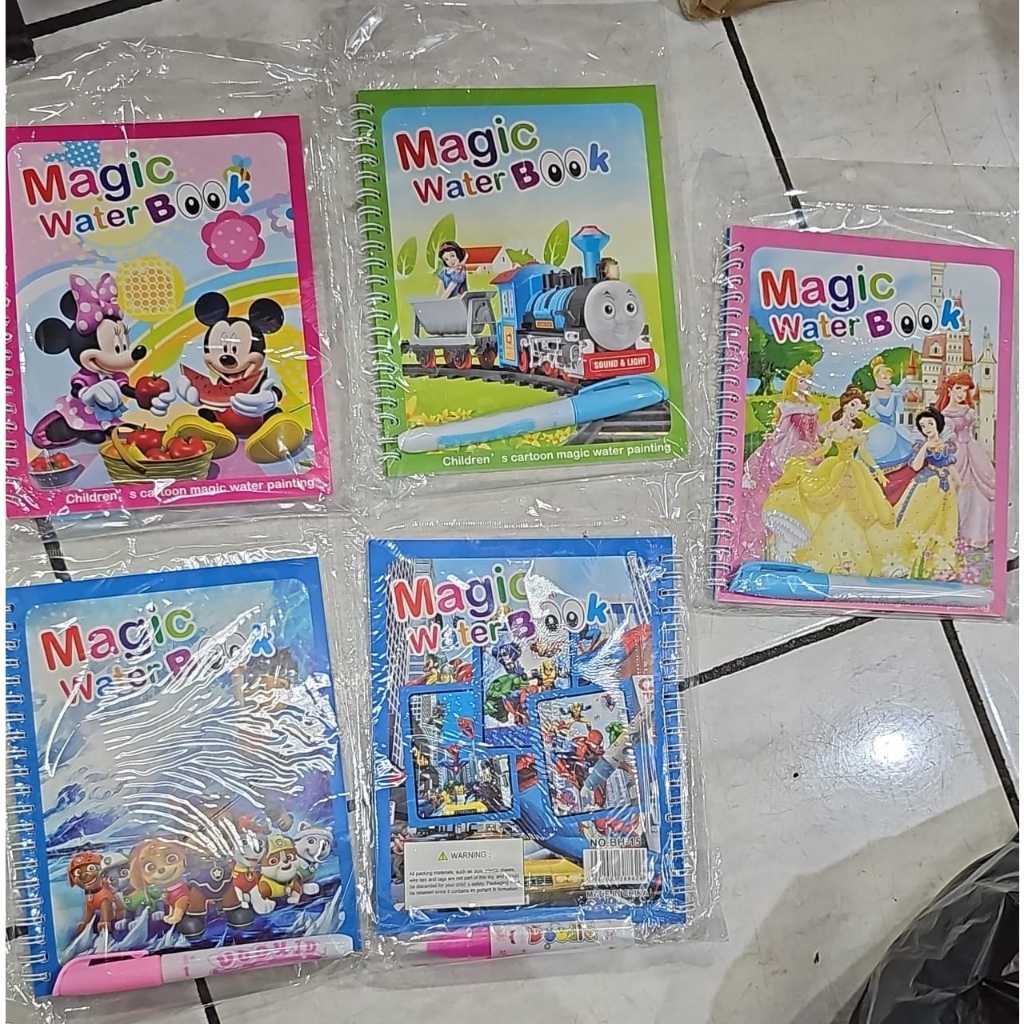 

Magic Water Book - Buku Mewarnai Water Doodle Book