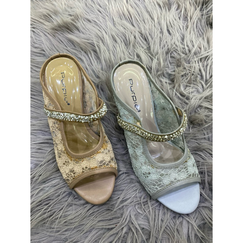 sendal pesta purple brukat hak kaca