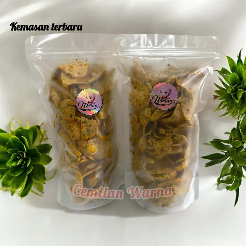 

Keripik Basreng Daun Jeruk Pedas Asin Renyah Gurih 500gr