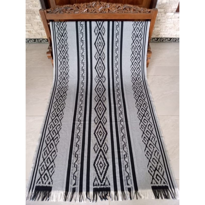 KAIN TENUN BLANKET TRADISIONAL TROSO JEPARA TERBARU WARNA ABU HITAM, KAIN TENUN ETNIK NUSANTARA, KAI