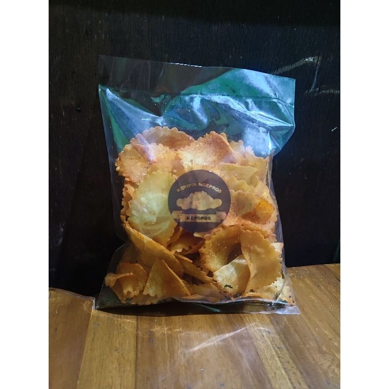

Keripik Ngepros / Keripik Singkong / Keripik Pedas