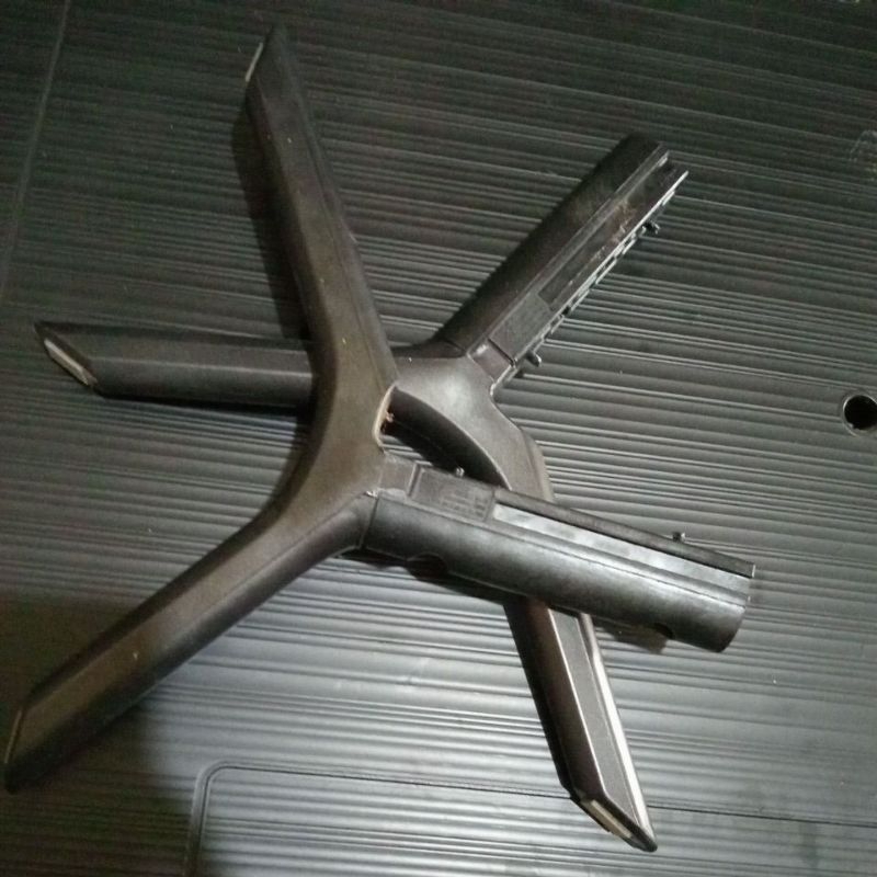 Kaki TV Samsung 50RU7100