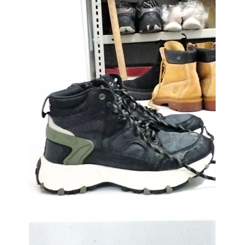 Preloved Zara Boots anak