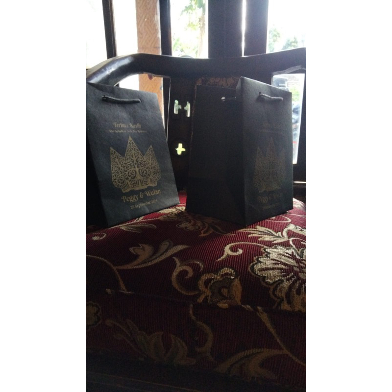 

PAPERBAG SABLON FREE DESIGN/PAPERBAG HITAM POP MIE