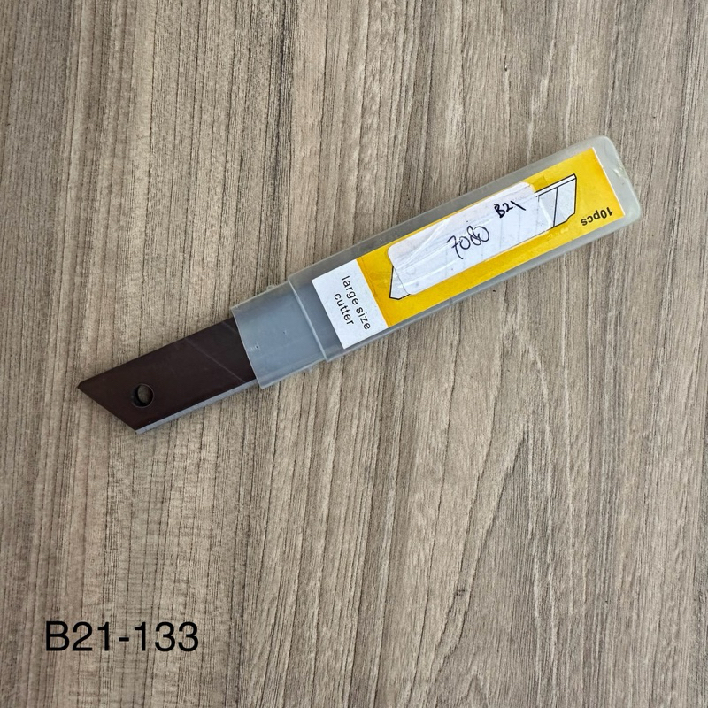

isi Cutter Besar 1 Pack Isi 10 PCS