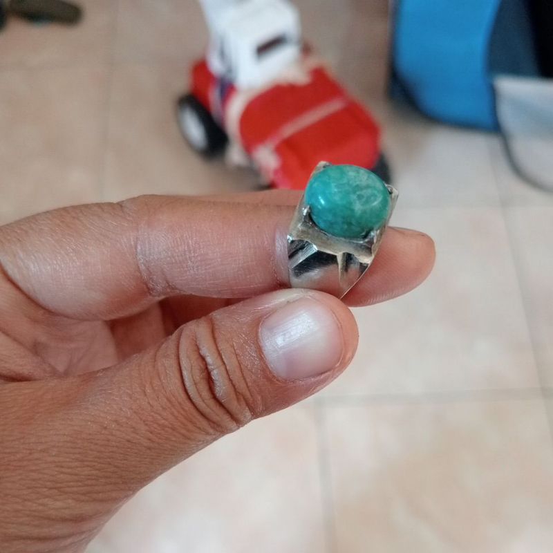 cincin batu giok salju