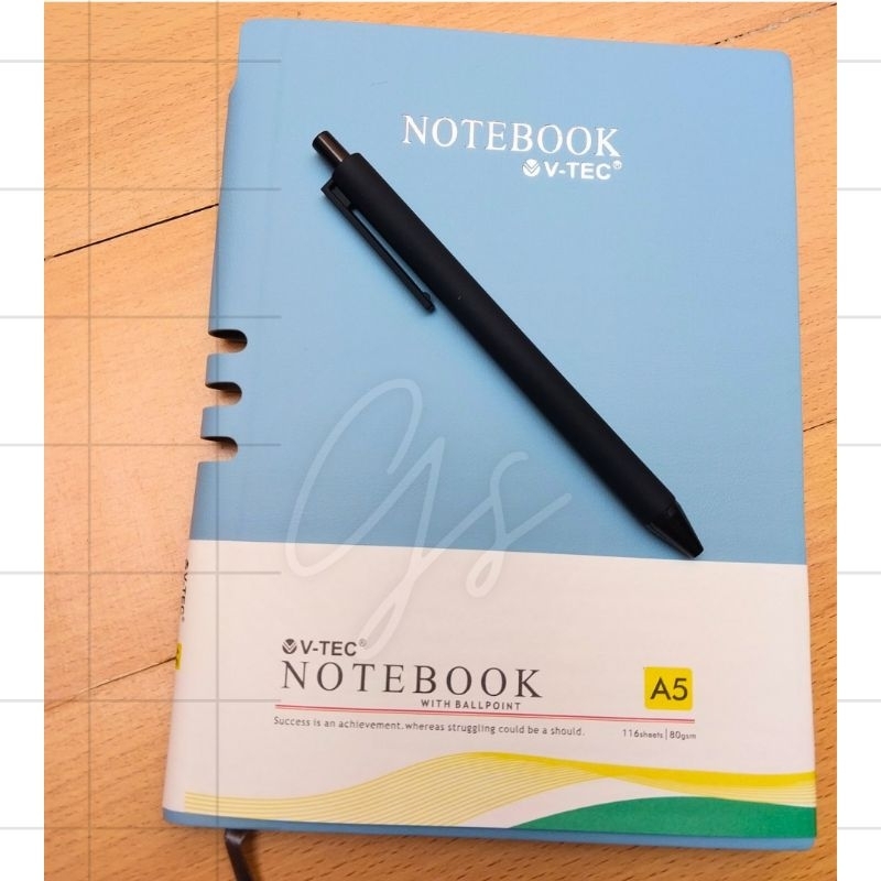 

Notebook A5 V-Tec Free Pulpen - Buku Tulis Bergaris A5 Cover Tebal