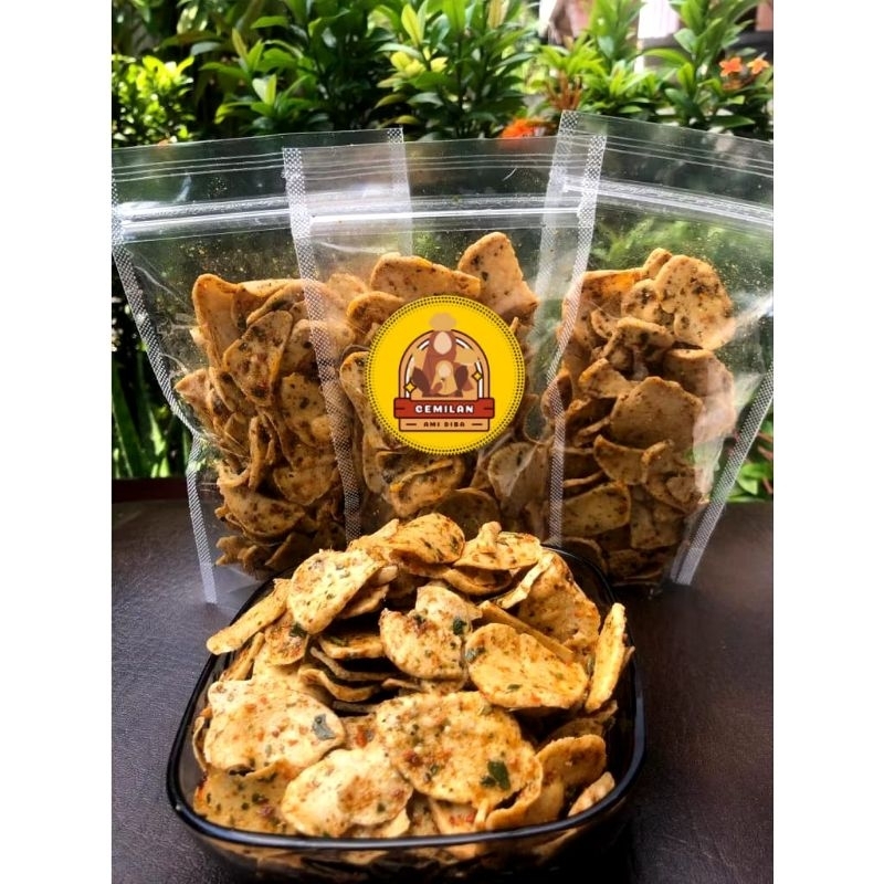 

CHIPS MEATBALLS WITH CHILI OIL AMIDIBA (KRIPIK BASRENG CHILI OIL)