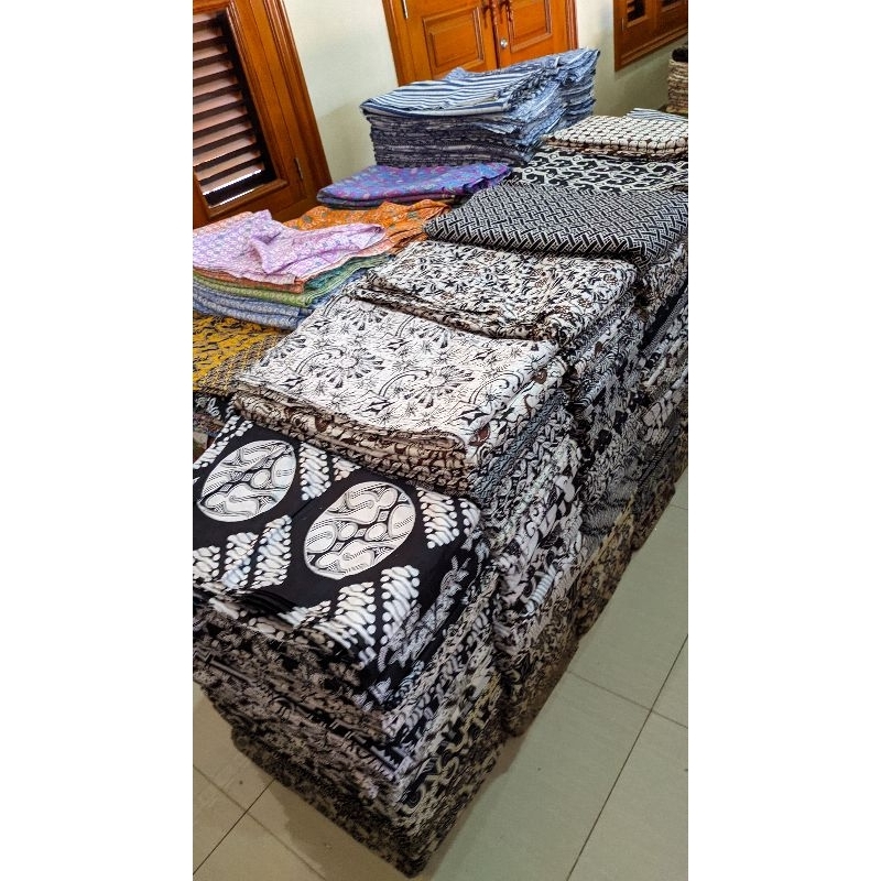KAIN BATIK PEKALONGAN - BATIK SISA SERIAN KODIAN HABISIN STOK - MOTIF RANDOM HARGA MURAH