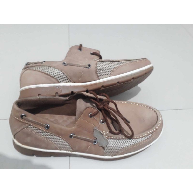 sepatu kulit deisler