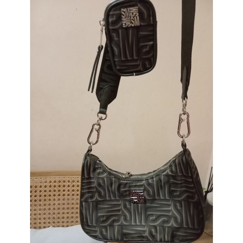 Steve Madden Bvital Signature crossbody, baru bukan preloved jual rugi