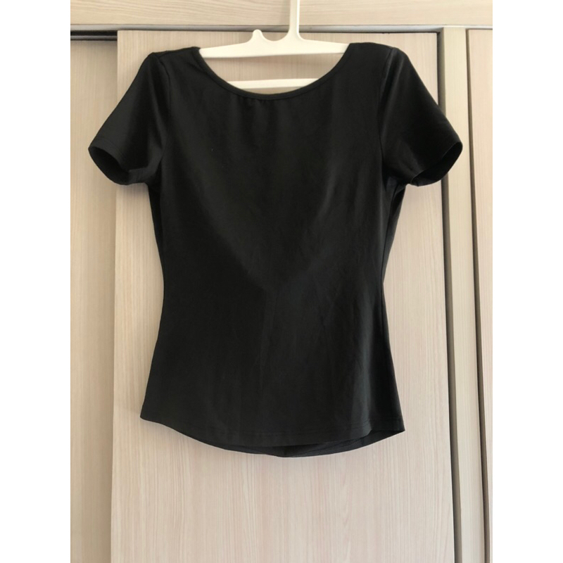 kaos adem olahraga sexy cewek cantik preloved premium branded