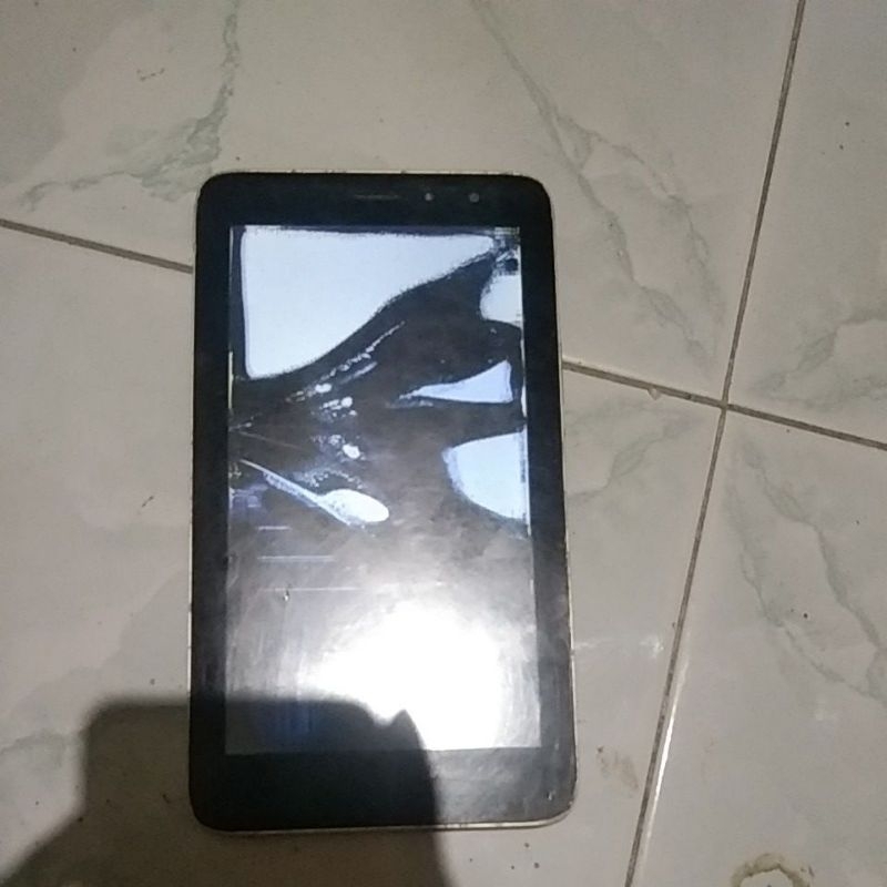 Advan i7d 4g bima x minus