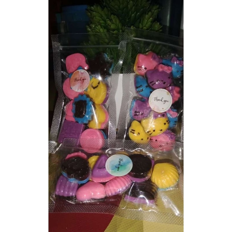 

Coklat Karakter / Coklat Asli