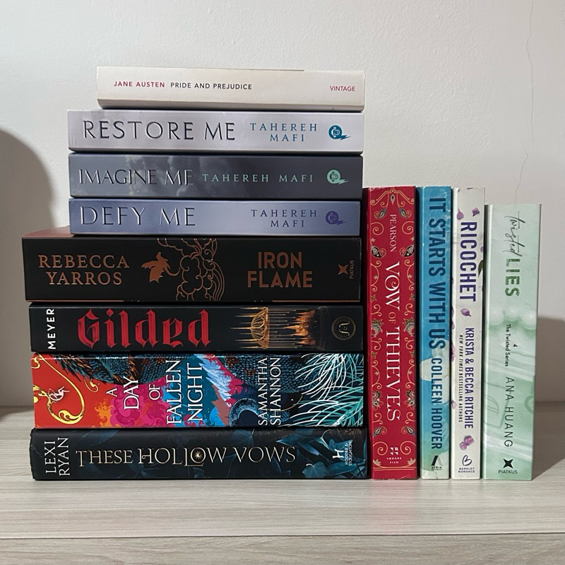 preloved buku import books english || it starts with us pride and prejudice twisted lies ricochet gi