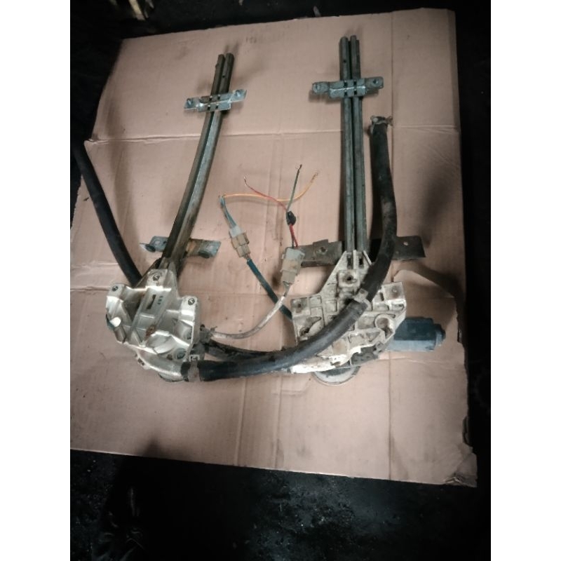 REGULATOR PESAWAT KACA POWER WINDOW FORD LASER -MAZDA 323 INTERPLY