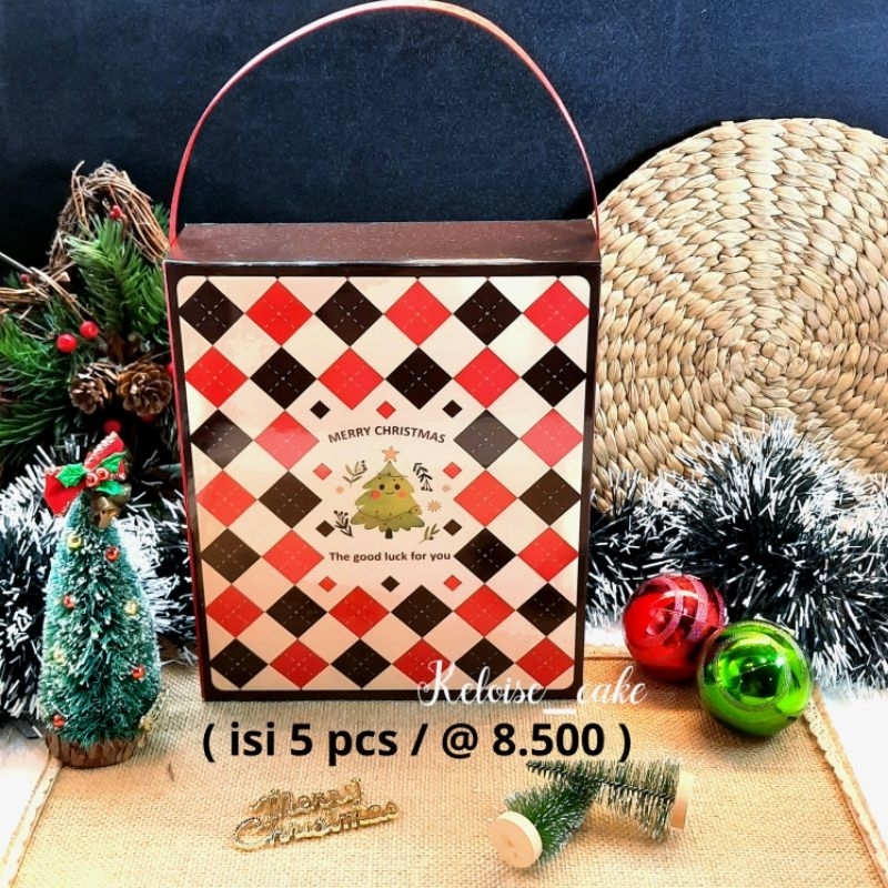 

(isi 5 box/@8.500) BOX CHRISTMAS/NATAL UKURAN 20 CM X 6 CM X 24 CM