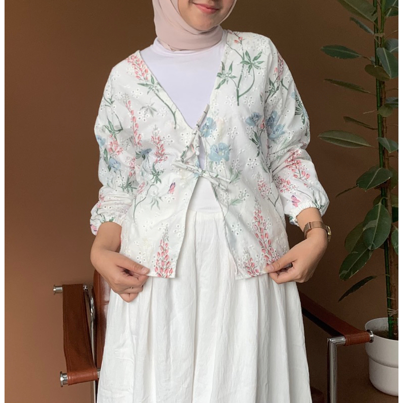 Flowy Outer Bordir by.azeera