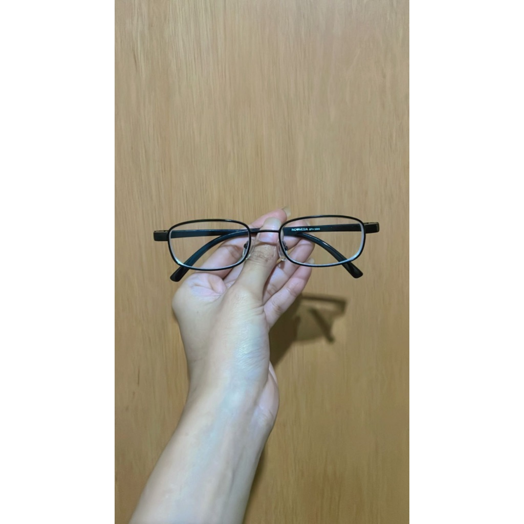 [Preloved] INDONESIA by Optik Tunggal - Kacamata Baca untuk Wanita (asli)