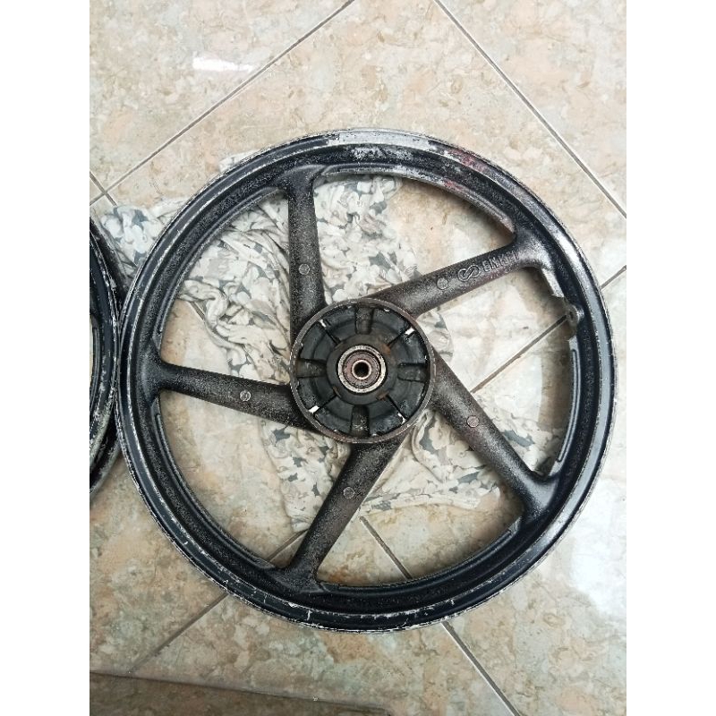 vleg enkei suzuki satria tornado