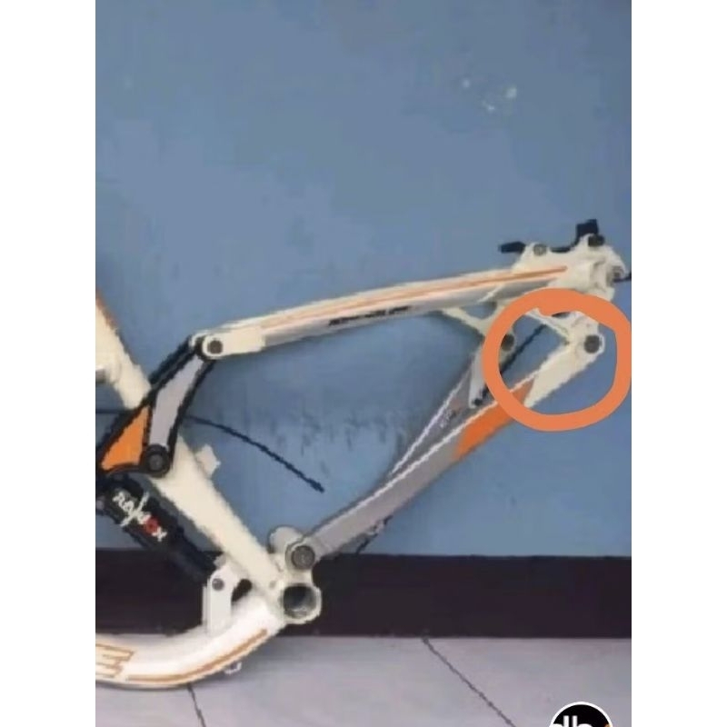 bearing adrenaline xc 1234 lingkage belakang seperti ganbar