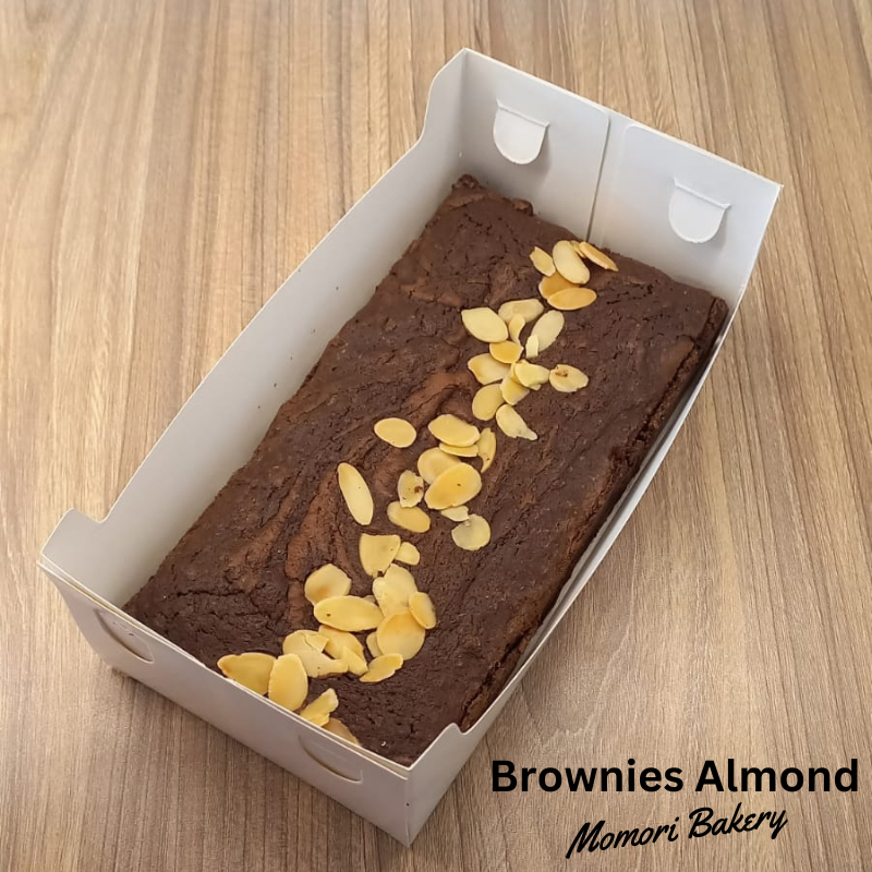 

Momori Bakery Kue Bolu Cake Brownies Almond