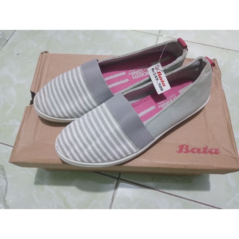Sepatu Slip On Wanita / Sepatu Flat Shoes Wanita / Sepatu Widges BATA Original