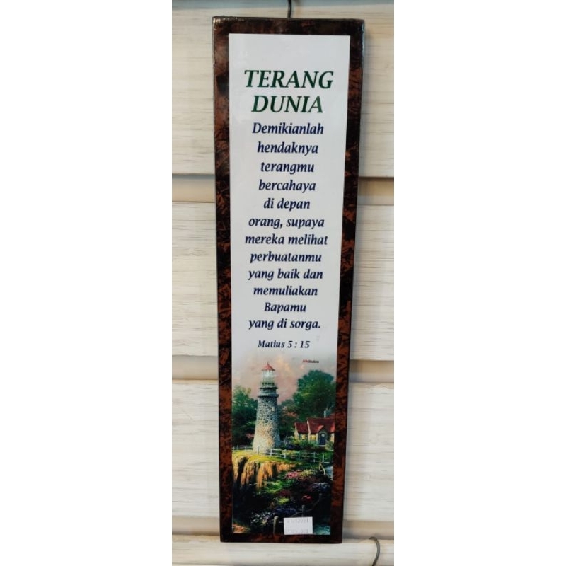 PAJANGAN KAYU ROHANI AYAT ALKITAB " MATIUS 5:15"