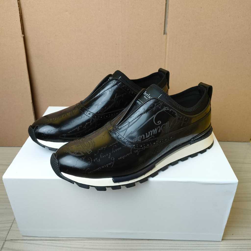 sepatu slip on hitam pria import sneakers kulit terbaru top branded FE0187