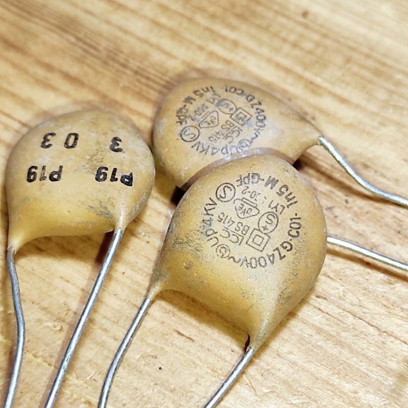 Kapasitor 1n5 / 1500pf Ceramic Body Besar 4kv 400V 1.5nf 152 Capacitor keramik capasitor high volt