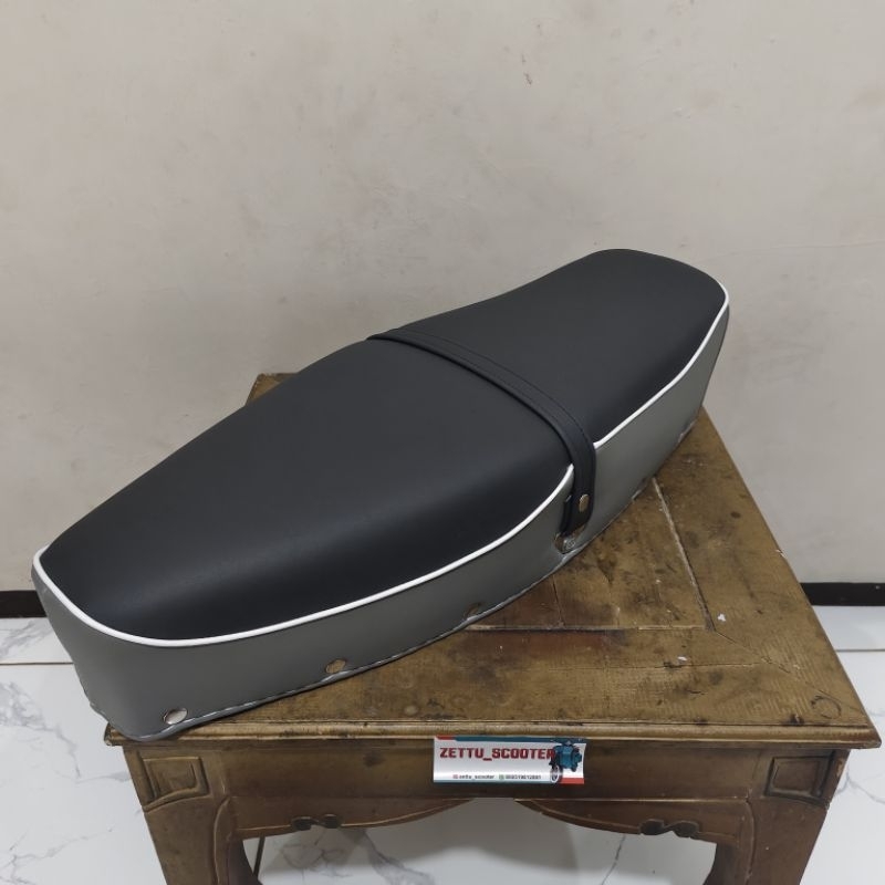 Jok vespa super / sprint / vbb / bajaj model Rally