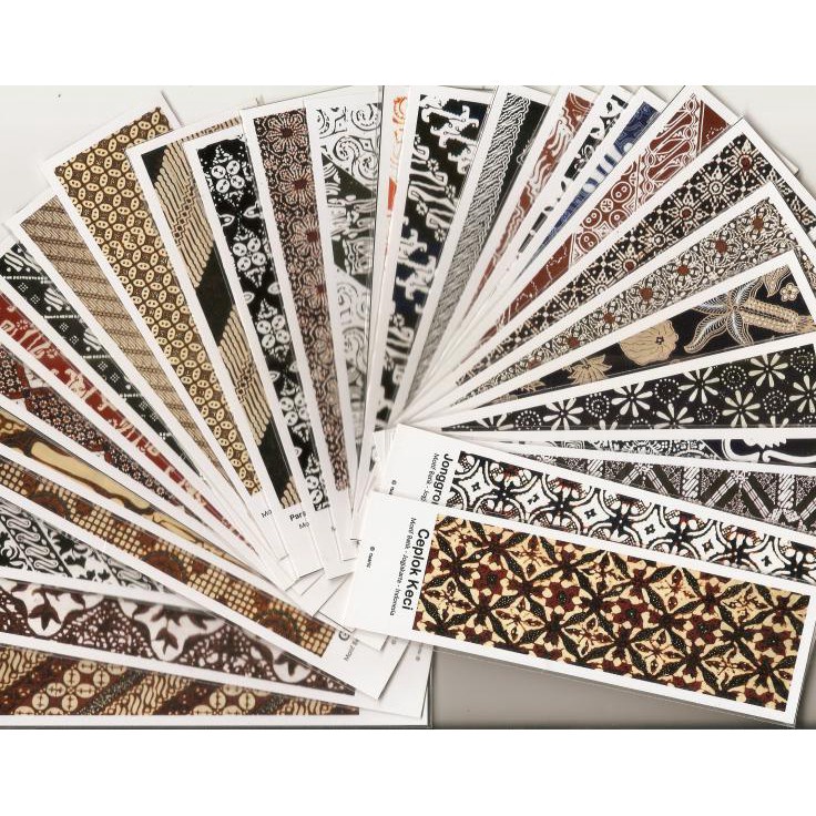 

Produk Terbaru 3 LEMBAR SELIPAN BUKU BATIK BATIK BOOKMARK DENGAN 3 MOTIF BATIK YANG BERBEDA