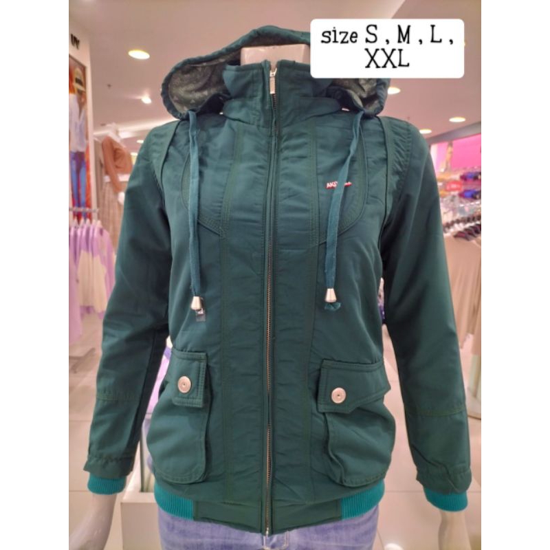 Jaket brand AKO bahan semi parasut kode922