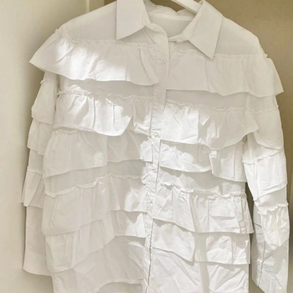 Kemeja putih nindy ayunda preloved bekas