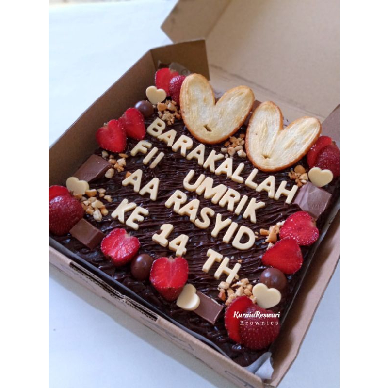 

Brownies Panggang Hias besar