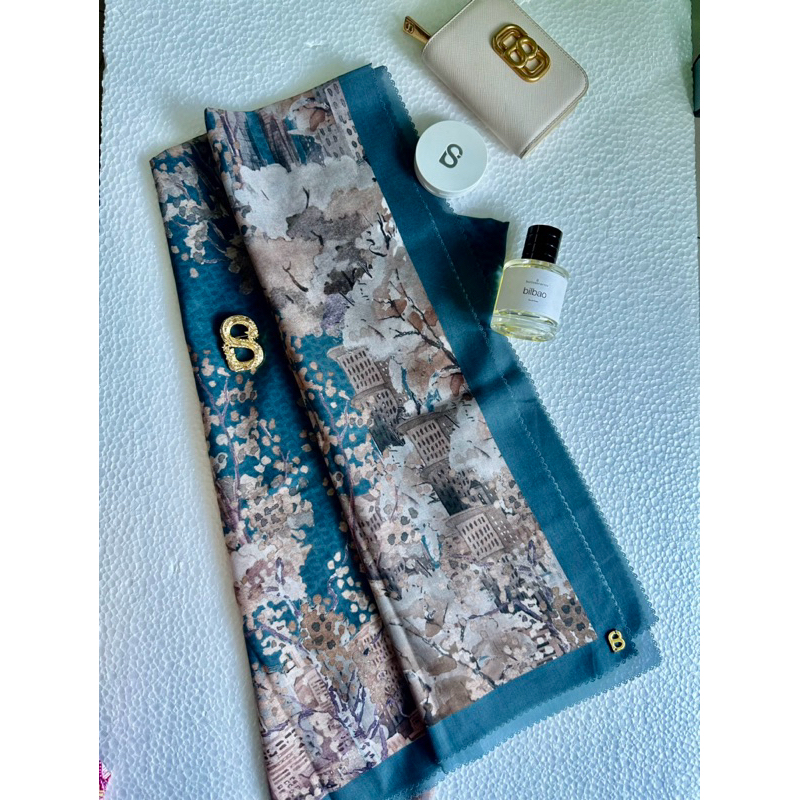 Rare Buttonscarves Newyork Reborn collector