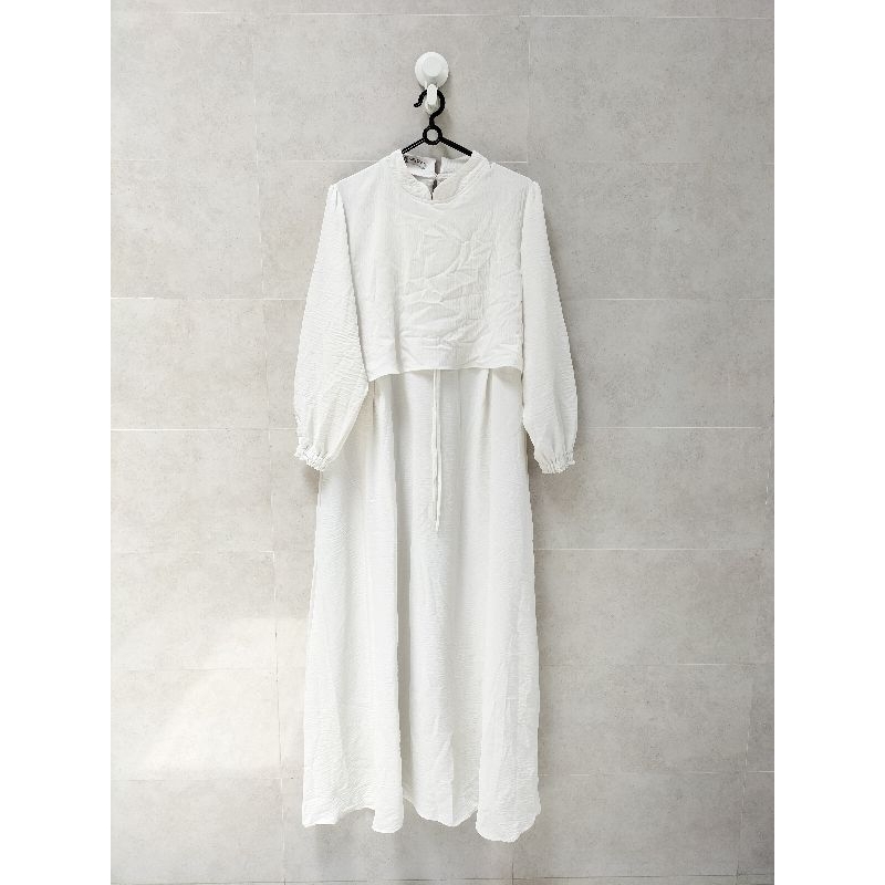 PRELOVED DRESS PUTIH GAMIS JUBAH BERSIH SALLY SCARF KAIN WAFFLE WAFEL